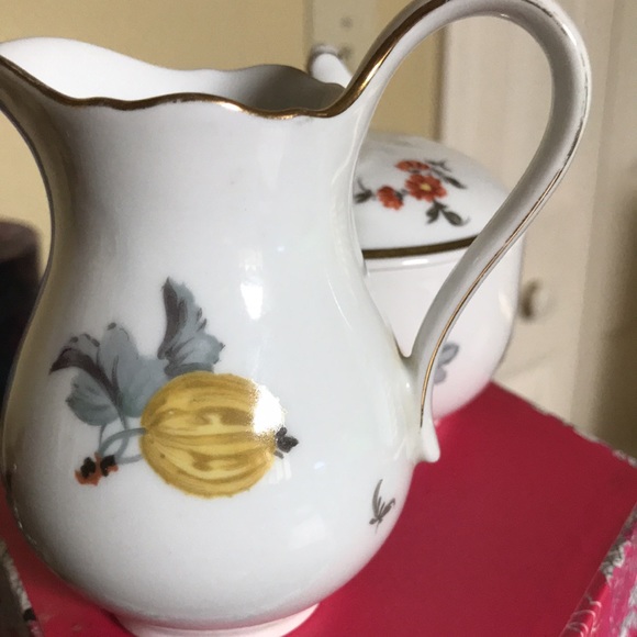 Tirschenreuth Bavaria 2 piece Sugar bowl w/ lid and creamer set made in Germany - Picture 2 of 7